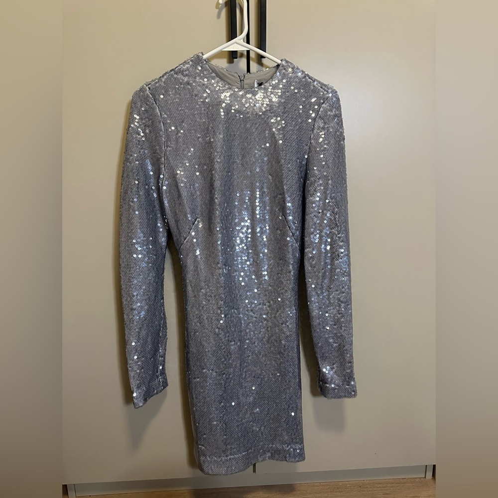 NWT Nonchalant Zola Silver Sequin Long Sleeve Mini Dress Size XS - Picture 4 of 10